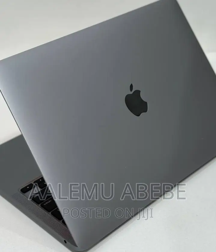 New Laptop Apple MacBook Pro M1 8GB Apple M1 SSD 256GB