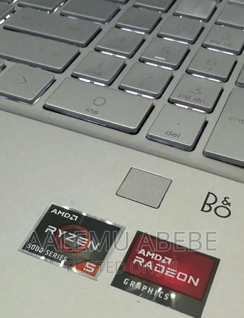 New Laptop HP Pavilion 15 8GB AMD Ryzen 5 SSD 512GB