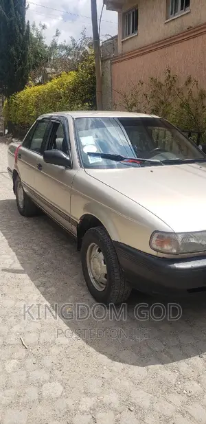 Nissan Sunny B13 Sedan 1.3 1991 Silver