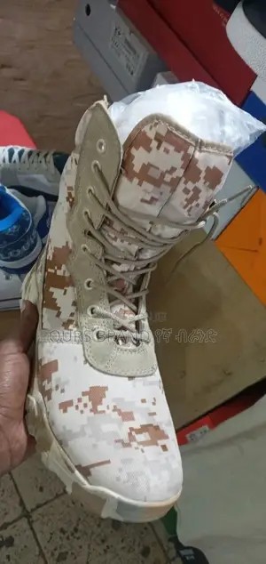 Master Quality Military Bot