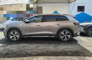 New Volkswagen ID.6 2023 Gold