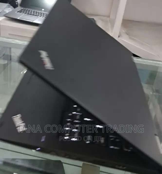 New Laptop Lenovo ThinkPad X380 Yoga 16GB Intel Core I7 SSD 500GB