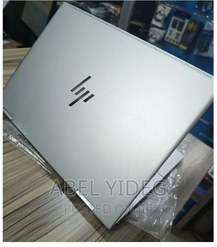 New Laptop HP Envy X360 8GB Intel Core I7 SSD 512GB