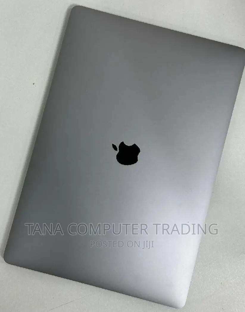 New Laptop Apple MacBook Pro 2017 16GB Intel Core I7 SSD 500GB