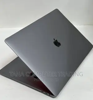 New Laptop Apple MacBook Pro 2017 16GB Intel Core I7 SSD 500GB