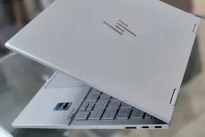 New Laptop HP Envy X360 8GB Intel Core I7 SSD 512GB