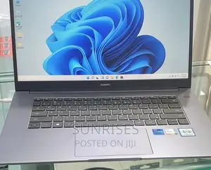 New Laptop Huawei MateBook 16s 16GB Intel Core I7 SSD 512GB