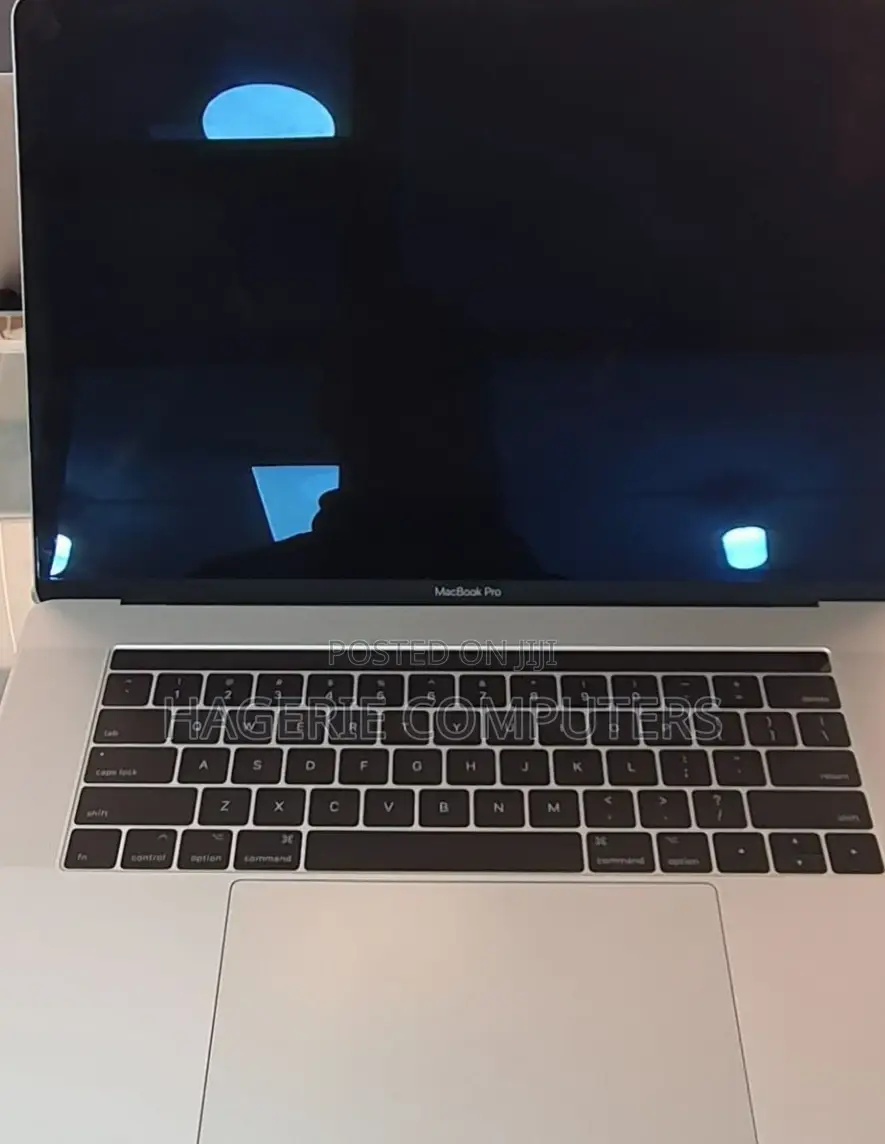 New Laptop Apple MacBook Pro 2018 16GB Intel Core i7 SSD 512GB