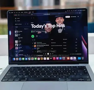 Photo - New Laptop Apple MacBook Pro 16GB Apple M1 Pro SSD 1T