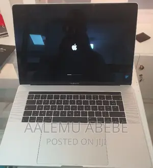 Photo - New Laptop Apple MacBook Pro 2019 16GB Intel Core i7 SSD 1T