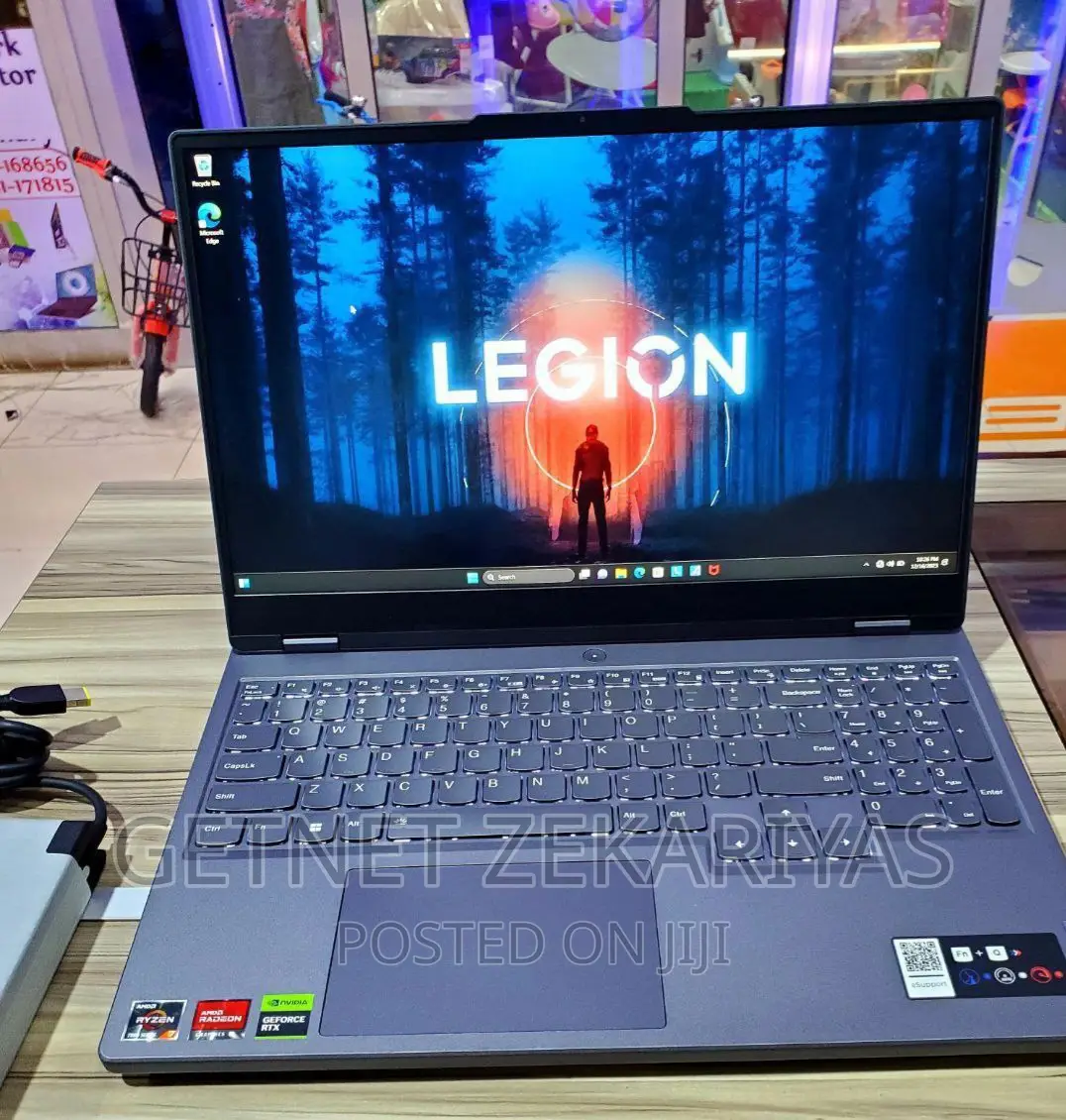 New Laptop Lenovo Legion 5 16GB AMD Ryzen 7 SSD 512GB