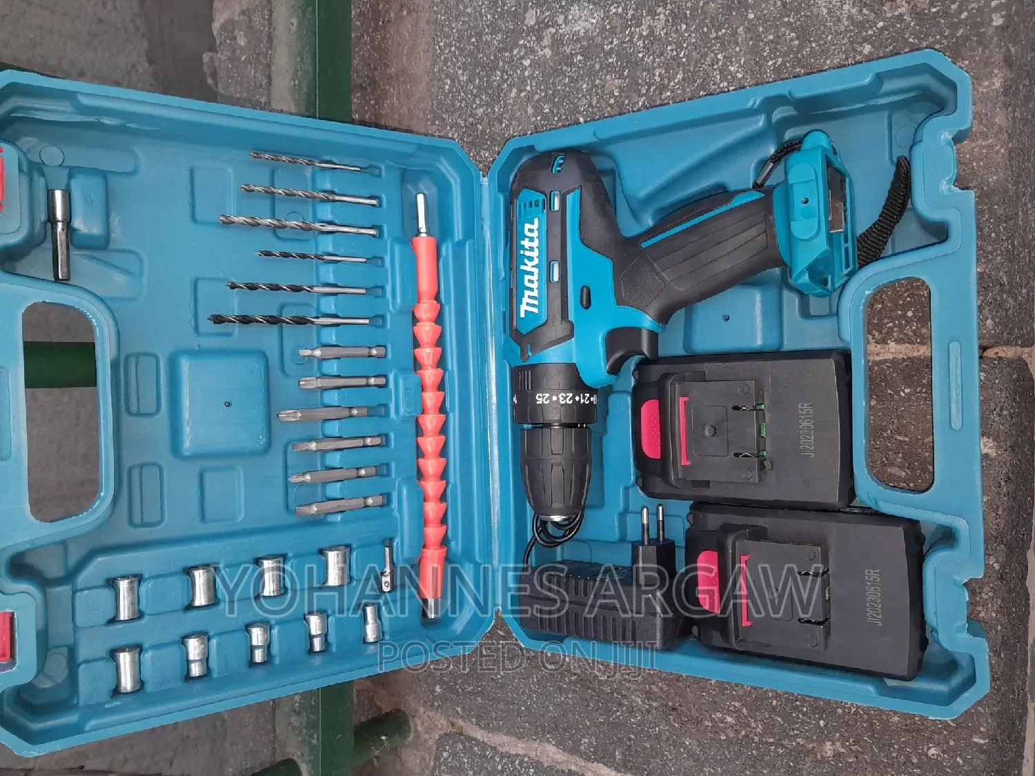 Drill Makita 21 Voltage 2 Battry