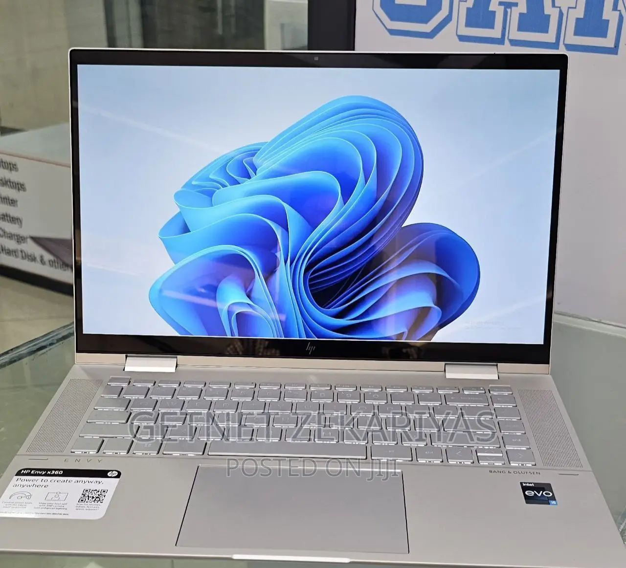 New Laptop HP Envy X360 8GB Intel Core I5 SSD 512GB