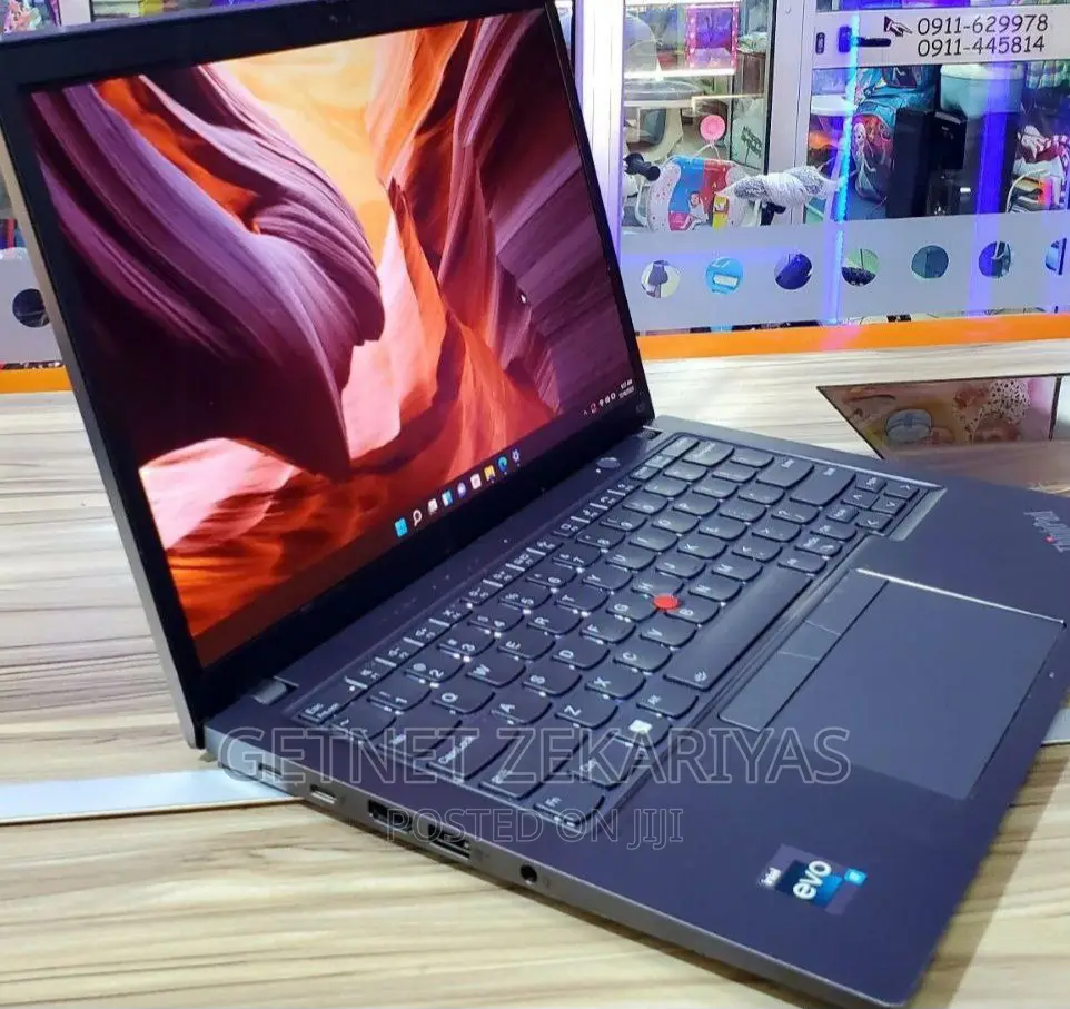 New Laptop Lenovo Thinkpad X13 Yoga 16GB Intel Core I7 SSD 512GB