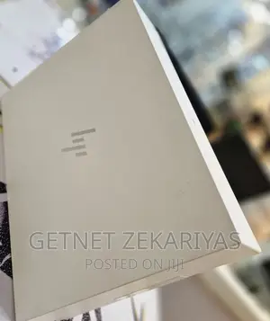 New Laptop HP Spectra 13 16GB Intel Core I5 SSD 512GB