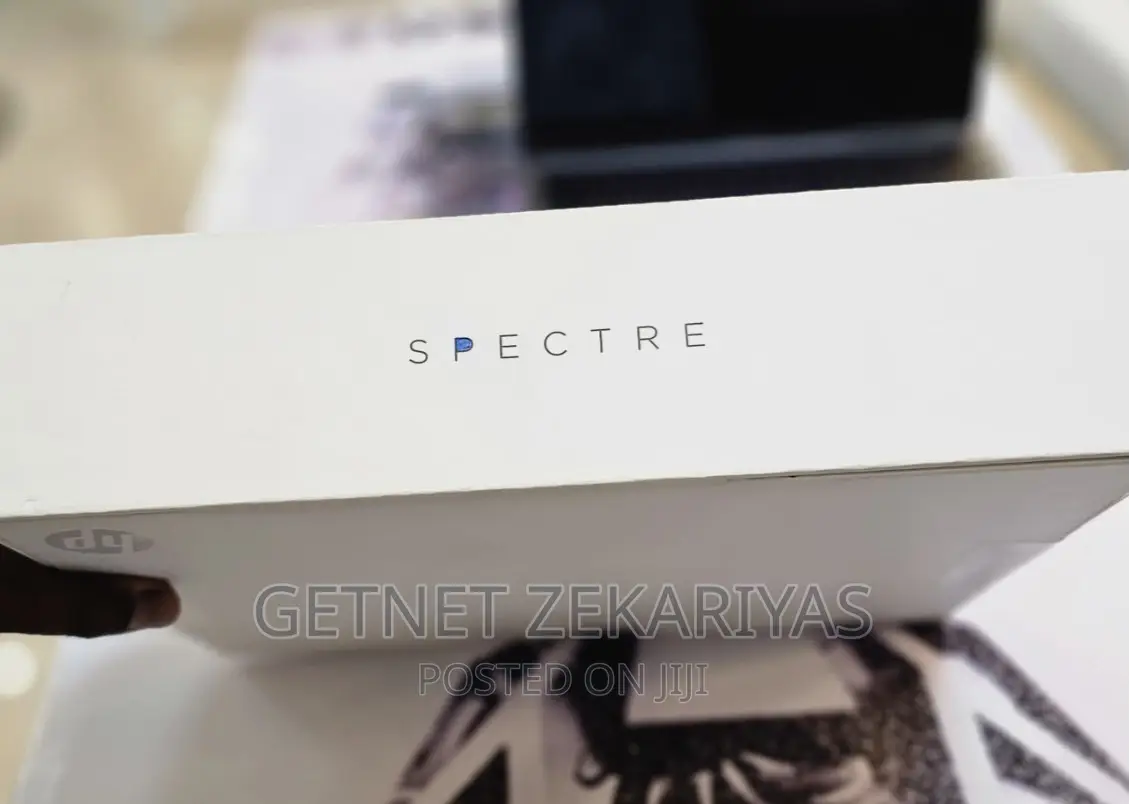 New Laptop HP Spectra 13 16GB Intel Core I5 SSD 512GB