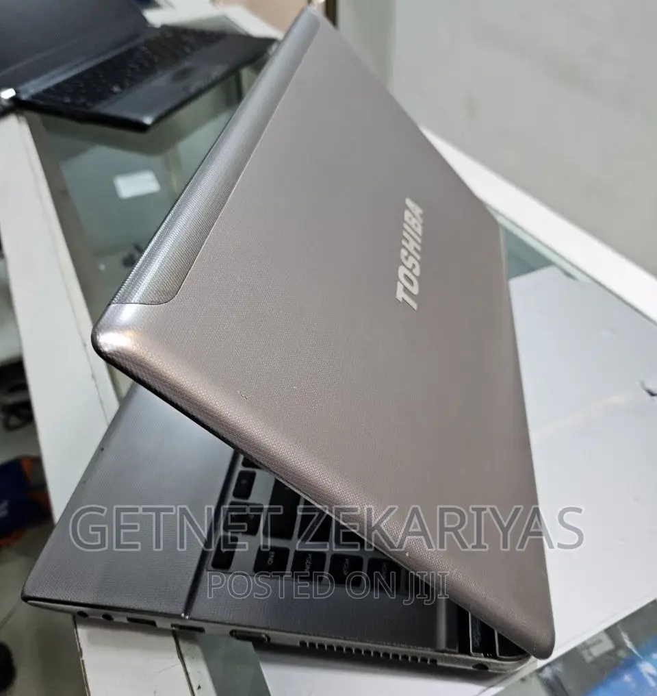 New Laptop Toshiba Satellite C55 4GB Intel Core I5 SSD 128GB