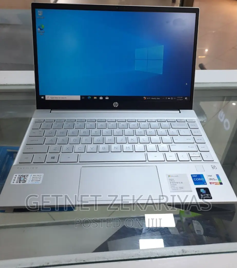 New Laptop Toshiba Satellite C665 6GB Intel Core I5 HDD 500GB