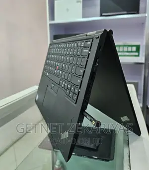 New Laptop Lenovo ThinkPad Yoga 370 8GB Intel Core I5 SSD 512GB