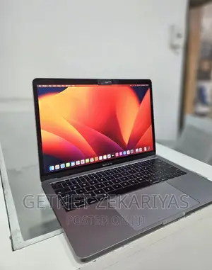 New Laptop Apple MacBook Pro 2017 8GB Intel Core I5 SSD 256GB