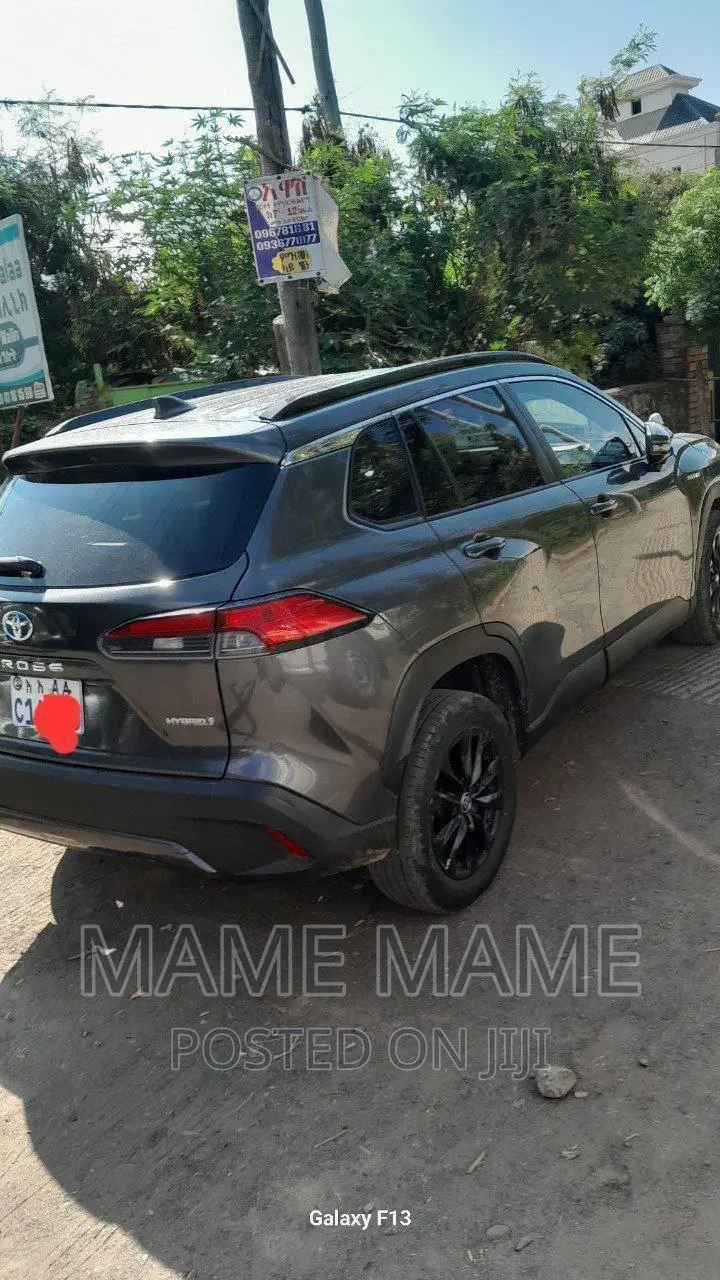 New Toyota Corolla Cross 2023 Gray