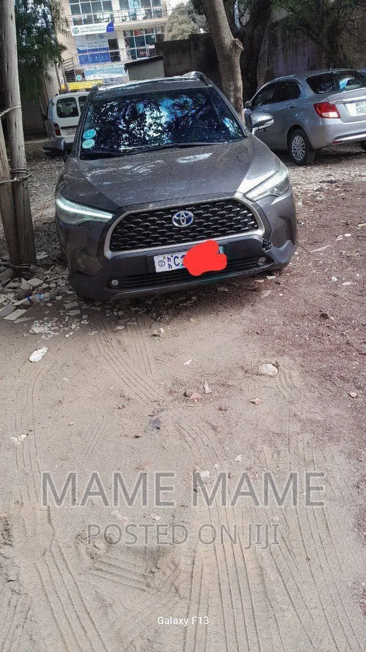 New Toyota Corolla Cross 2023 Gray