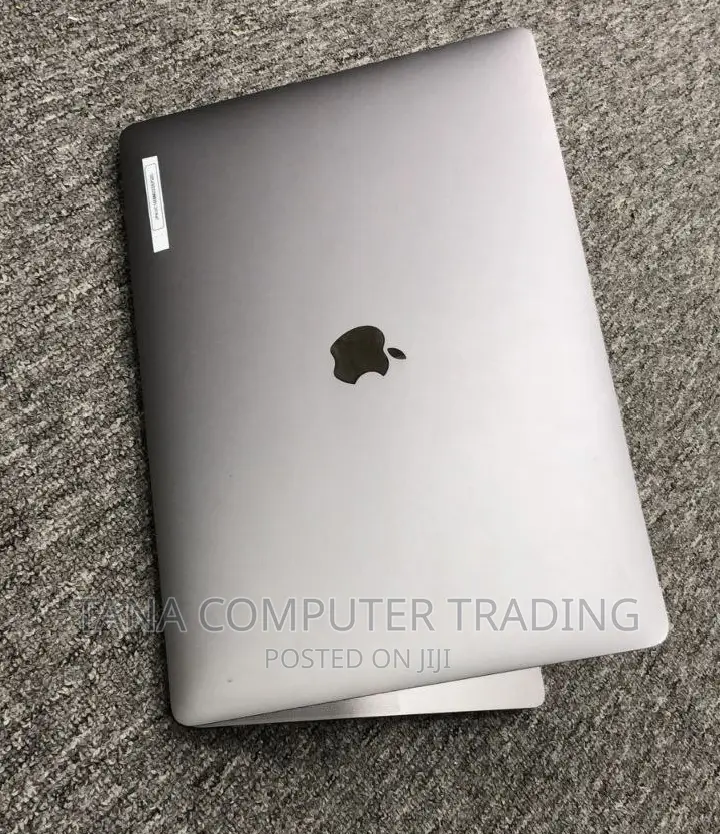 New Laptop Apple MacBook Pro 2017 16GB Intel Core i7 SSD 1T