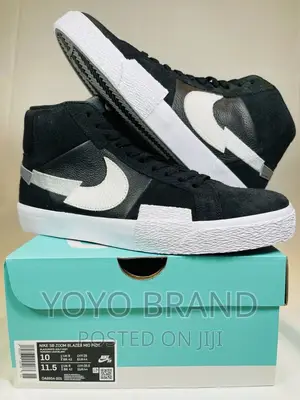 Nike Mid Bezzer Fashion Sneaker