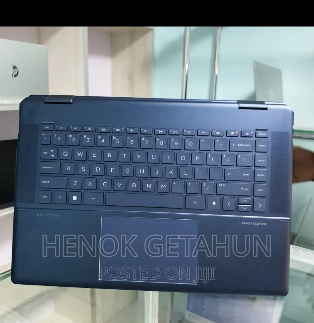 New Laptop HP Spectre 16GB Intel Core I7 SSD 1T
