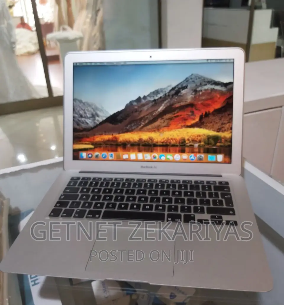 New Laptop Apple MacBook Air 2017 8GB Intel Core I5 SSD 128GB
