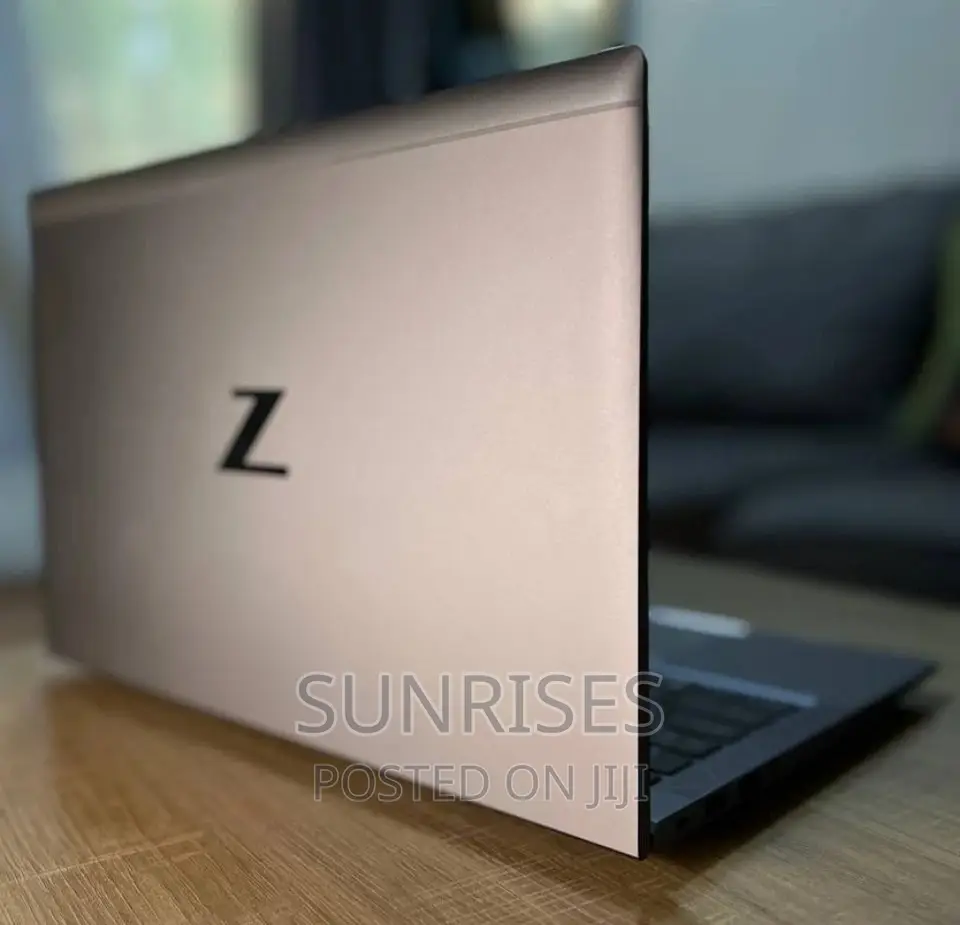 New Laptop HP Zbook Studio G7 8GB Intel Core I5 SSD 256GB