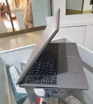 New Laptop Dell Latitude 5529 8GB Intel Core I5 SSD 512GB