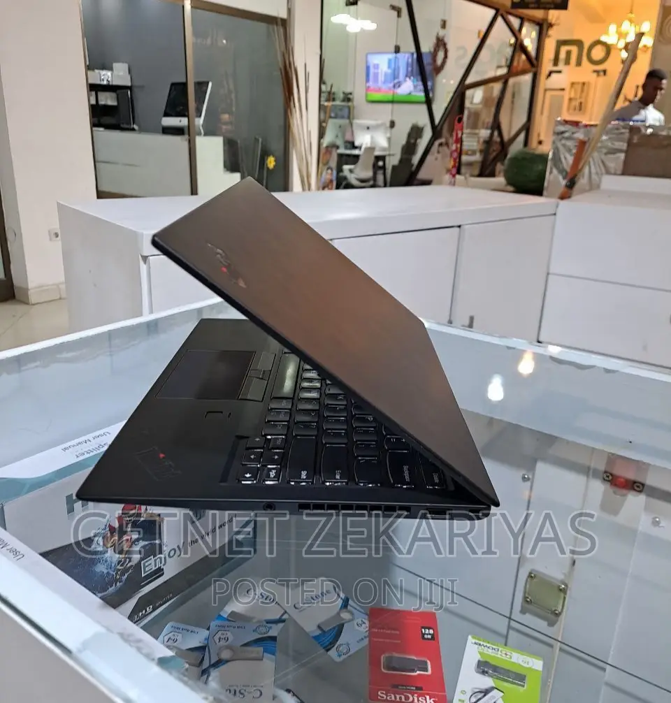 New Laptop Lenovo ThinkPad X1 Carbon 16GB Intel Core I7 SSD 512GB