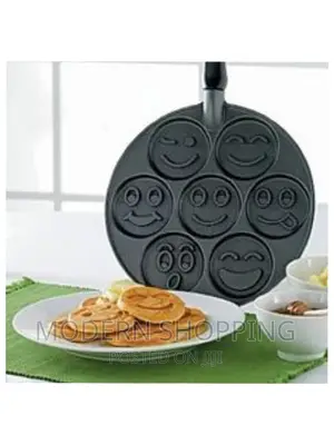 Photo - 7 in 1 Smiley Face Pan