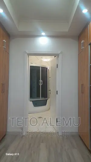 5bdrm House in የሚሸጥ የማሸጥ ቤት ጃክሮስ, Bole for sale