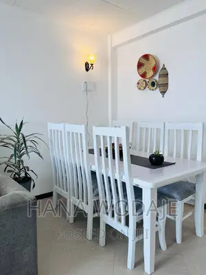 Photo - የመመገበመያ ጠረንፄዛ (Dying Table