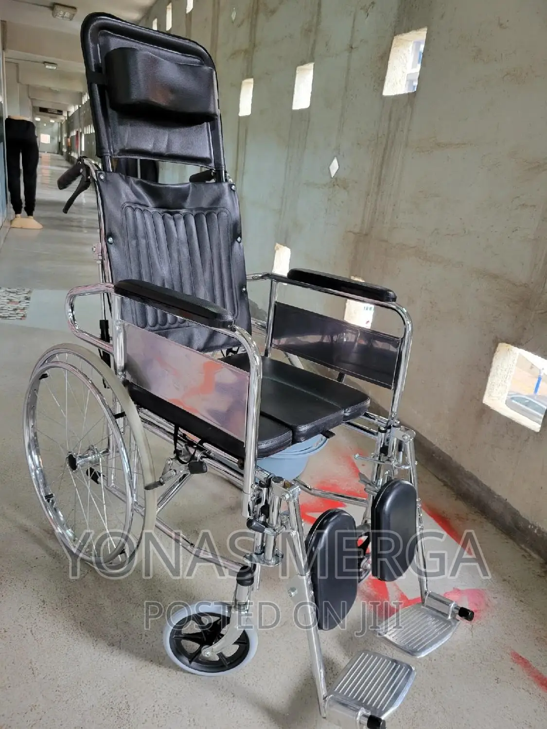 Popo Wheelchair Can Be Reclined Adjusted at Multiple Levels
