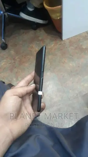 New Sony Xperia 8 SOV42 64 GB White