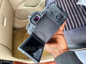 Canon Eos 90D (Brand New)