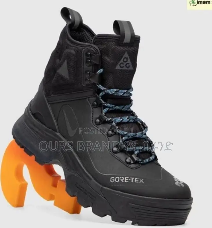 Origional Nike Black ACG