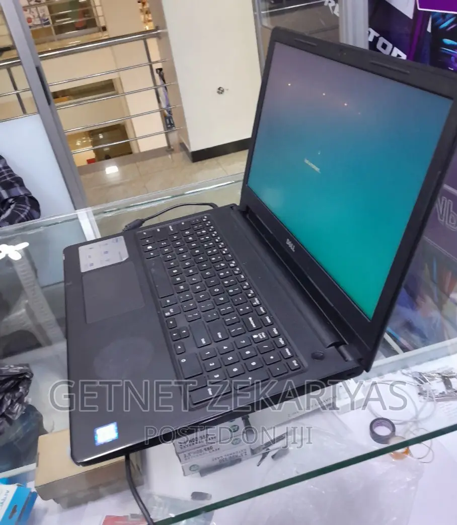 New Laptop Dell Inspiron 15 8GB Intel Core I3 HDD 1T