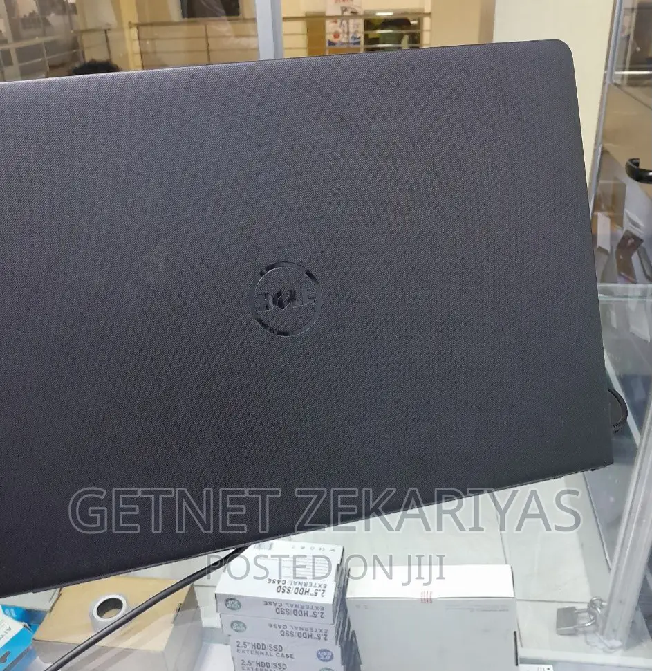 New Laptop Dell Inspiron 15 8GB Intel Core I3 HDD 1T