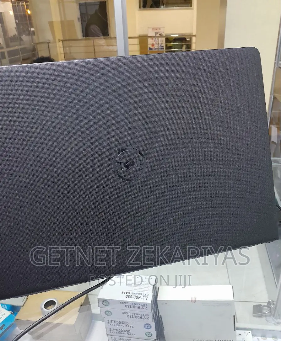 New Laptop Dell Inspiron 15 8GB Intel Core I3 HDD 1T