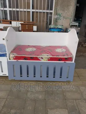 Photo - 1,20cm Be 90cm የልጅ አልጋዎች ከነ ፍራሹ