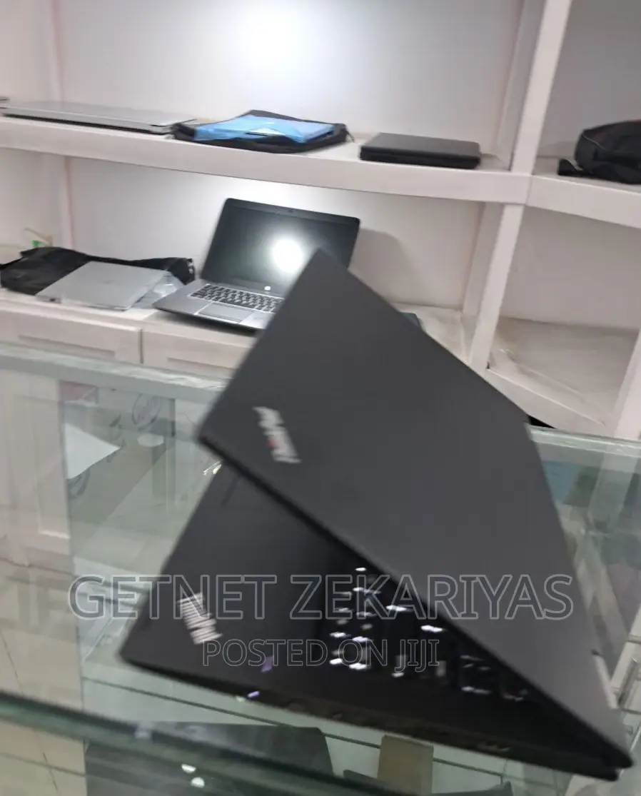 New Laptop Lenovo ThinkPad X380 Yoga 8GB Intel Core I7 SSD 512GB