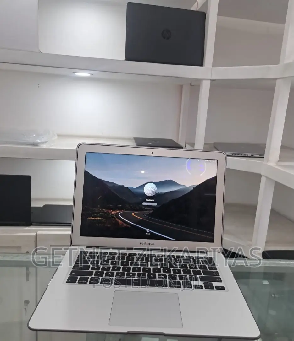 New Laptop Apple MacBook Air 2015 8GB Intel Core I5 SSD 256GB