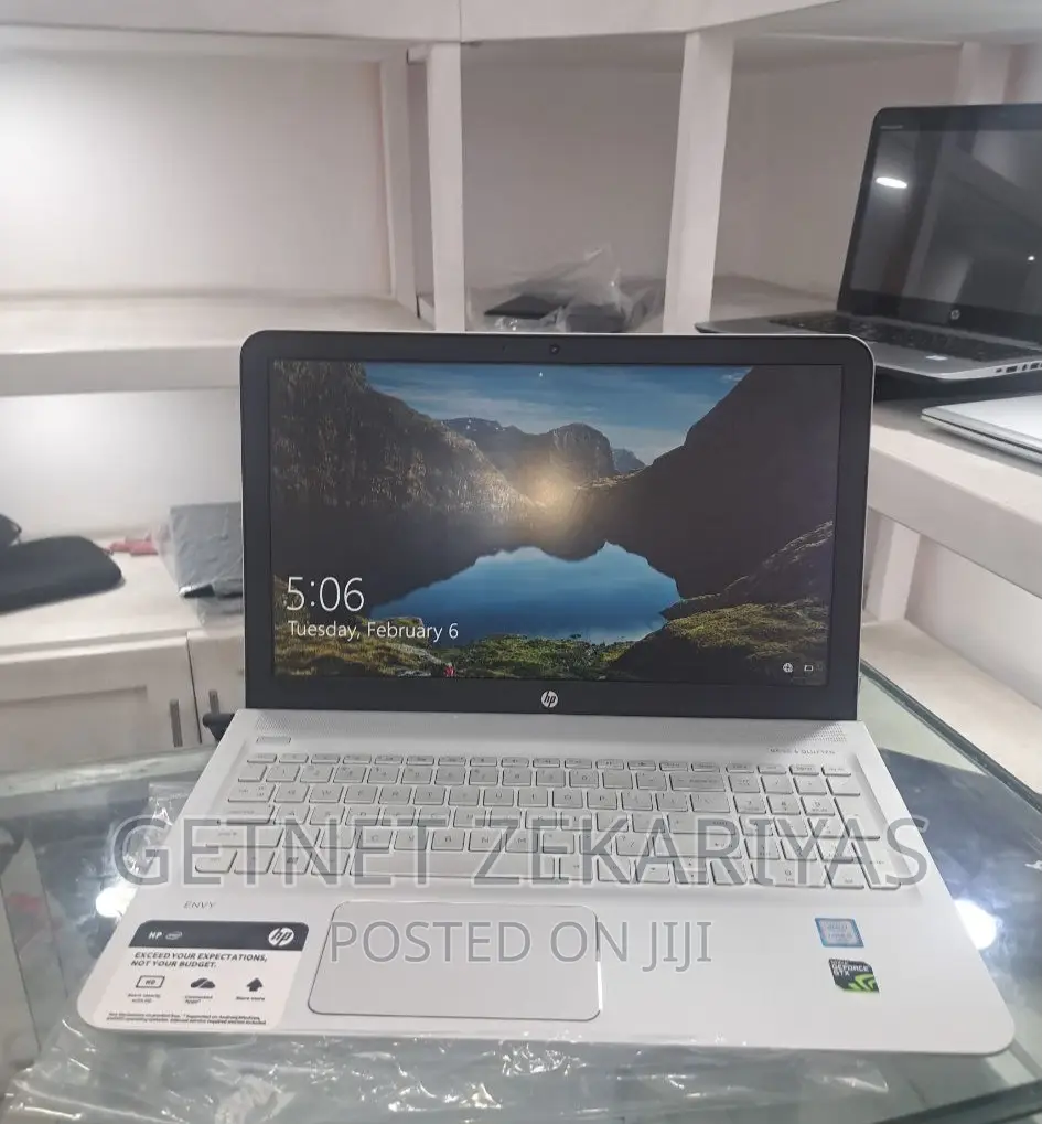 New Laptop HP Envy 15 8GB Intel Core I5 SSD 128GB