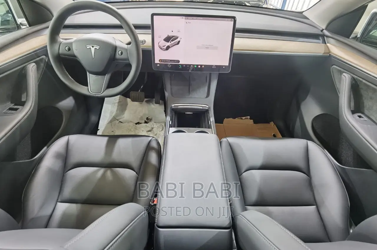 New Tesla Model Y 2023 White