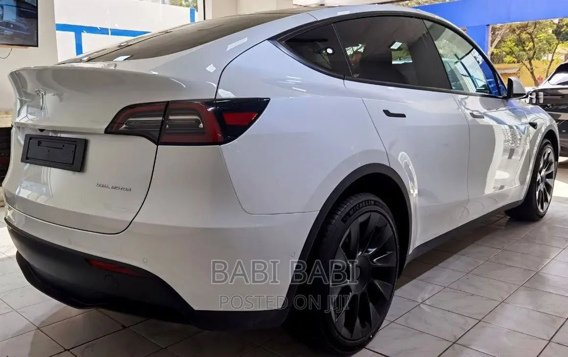 New Tesla Model Y 2023 White