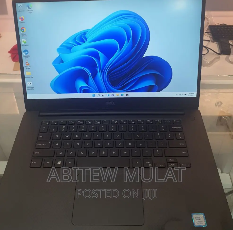 New Laptop Dell Precision 5530 16GB Intel Core I7 SSD 512GB